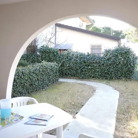 Two-bedroom Flat With Balcony And Private Garden - By Beahost Daire Bibione