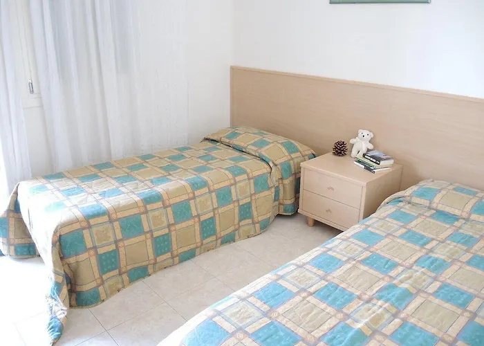 Private Garden With Fireplace Daire